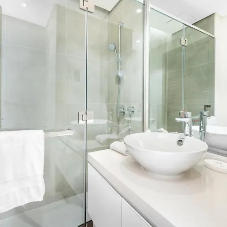 A Living Luxury Studio - Studio One Dubai Marina Exterior photo